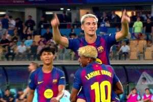 轻松写意！亚马尔连续盘带后传中路，加维左脚贴地斩破门