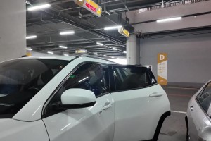 打得漂亮，扑的精彩！慢镜头看诺伊尔这记逆天扑救！