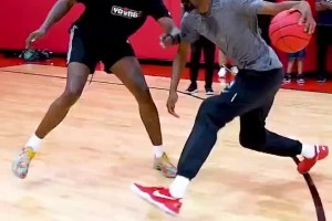 连长战斗力仍在啊！前NBA球员、现鹈鹕助教布鲁尔最新单挑视频