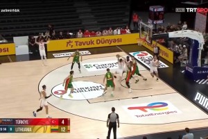 中国女足边路传中，柬埔寨门将扑出后郑璐补射破门