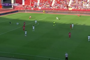 反超比分！C罗前场禁区积极逼抢造点，随后自己主罚稳稳打进！