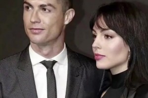 恭喜有情人终成眷属 💑乔治娜更新社媒，同意C罗求婚