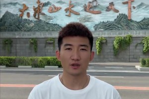 孙铭徽担任吉林市交通安全宣传员：请大家文明驾驶 护航诗意旅程