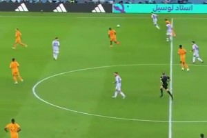 德容：永远不会忘记梅西对阵我们的那记传球，甚至在梦里都不可能