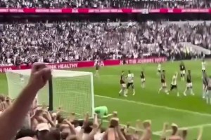 赖因德斯赛后：每场比赛我都全力以赴，曼彻斯特是个很棒的城市！