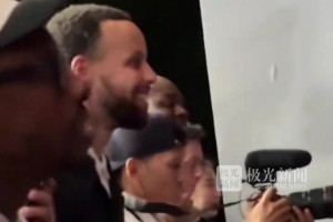 神扑！韦世豪头球威胁十足，门将王国明单掌挑出