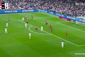 质量很高！卡雷拉斯做球，居勒尔弧顶迎门就射稍稍高出