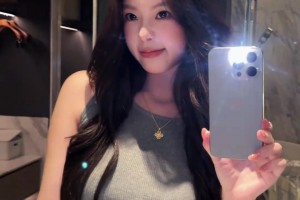 感受一下椰子的顶级少女感自拍😍