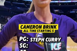 就是爱玩！爱德华兹在球场上跳起舞来，主持人周玲安拉也拉不住！