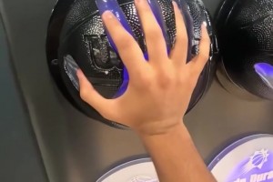 巴郎-戴维斯谈和科比单挑：他赢了 我去湖人！我赢了 他去我训练营讲几句