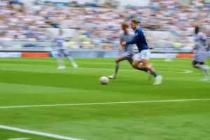 摇起来！人到，球到！格拉利什奉献助攻双响