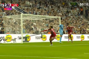 【集锦】英超-埃基蒂克破门恩古莫哈补时绝杀 利物浦3-2十人纽卡