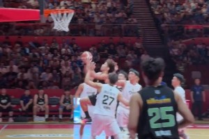 颜值爆表的温柔教练这反差感绝了，场上气场两米八！