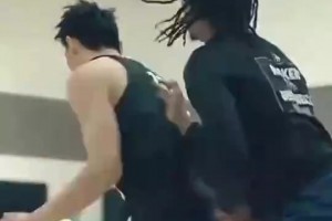 崔永熙疑惑中外球员身体差距：非洲哥们两周没吃啥，就能涨14斤肌肉