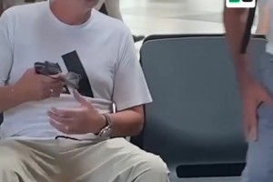 下一站是哪？穆帅乘飞机离开土耳其