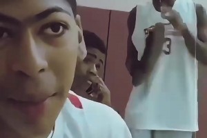 年龄相仿的两个人！哈登和林书豪这对组合是谁的青春？