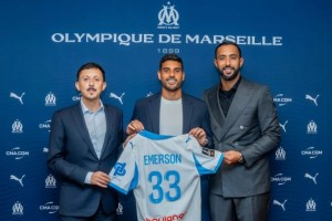 马赛100万欧签下西汉姆边卫埃莫森！看看他的赛场表现吧