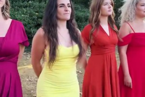 婚礼被弄成欧冠开场，那洞房得多刺激😂