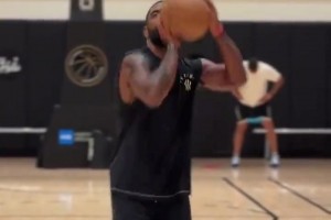 下赛季三状元合体？欧文已经开始简单投篮训练 复出在即😍😍