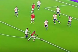 总是出现在最正确的位置！名场面：C罗不停球攻破热刺球门！