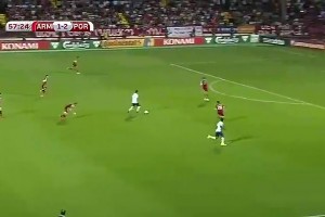 当年亚美尼亚球迷喊“梅西”！C罗神级停球+世界波破门戴帽💪