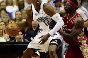 有球迷称奥尼尔没自主进攻能力！杨毅无语：奥尼尔真的不是纯终结