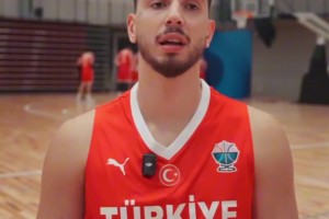 苏群：塞尔维亚赔了夫人又折兵，不仅没拿到成绩，约基奇还累到了