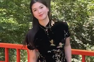 穿上旗袍的野球场肘姐，气质一下子就起来了！😍