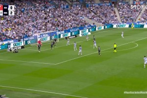 皇社扳回一球！卡瓦哈尔手球送点，奥亚萨瓦尔点射破门