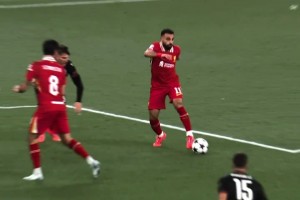 不可阻挡！萨拉赫右路内切左脚兜射死角破门！