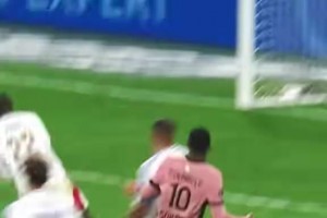 就问你敢扑吗？胡尔克“非人类”的十个瞬间！他要射门了快卧倒！