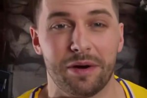 卡里乌斯老婆这身材真是乱花迷人眼，难怪是意大利著名主持人🥰