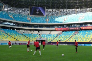 成都蓉城官训日分享：烽火映华诞!成都雄起!