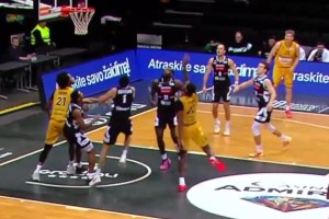 终于追上了年轻的自己？湖人旧将雷迪什在立陶宛联赛打巨星球啊！