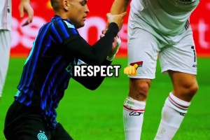 硬汉！国米官推致敬：当英超传奇拉起蓝黑传奇❤