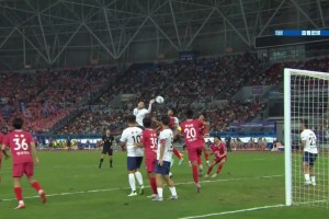 VAR起效！苏超无锡队角球破门先被吹越位，后经VAR改判得分🔥