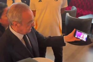 真爱粉！老佛爷向他人展示泰勒-斯威夫特在伯纳乌开演唱会的片段