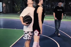 穿裆见多了，这么穿美女裆还是第一次见😮