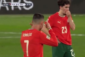 再问也得是大罗！卡洛斯的球员二选一最新版！